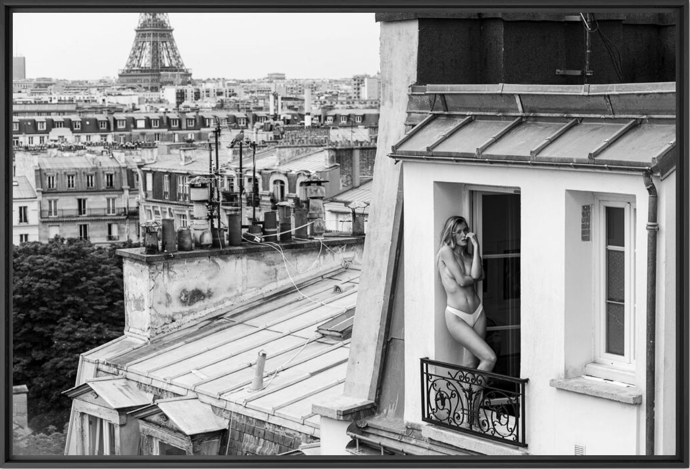 Parisienne &agrave; la fenetre  - Arthur Hubert Legrand - Fotografie
