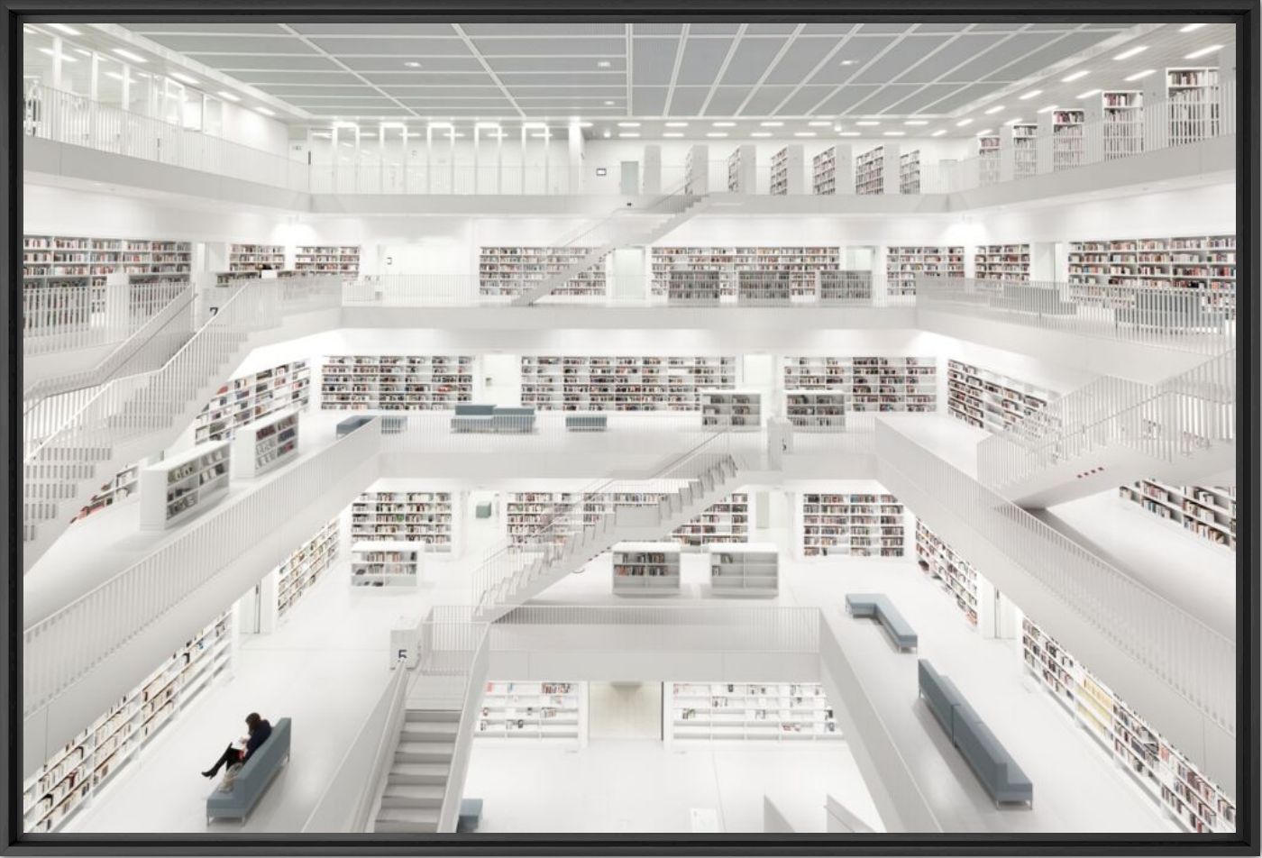 Bibliothek Stuttgart with Woman - BERNHARD HARTMANN - Photographie