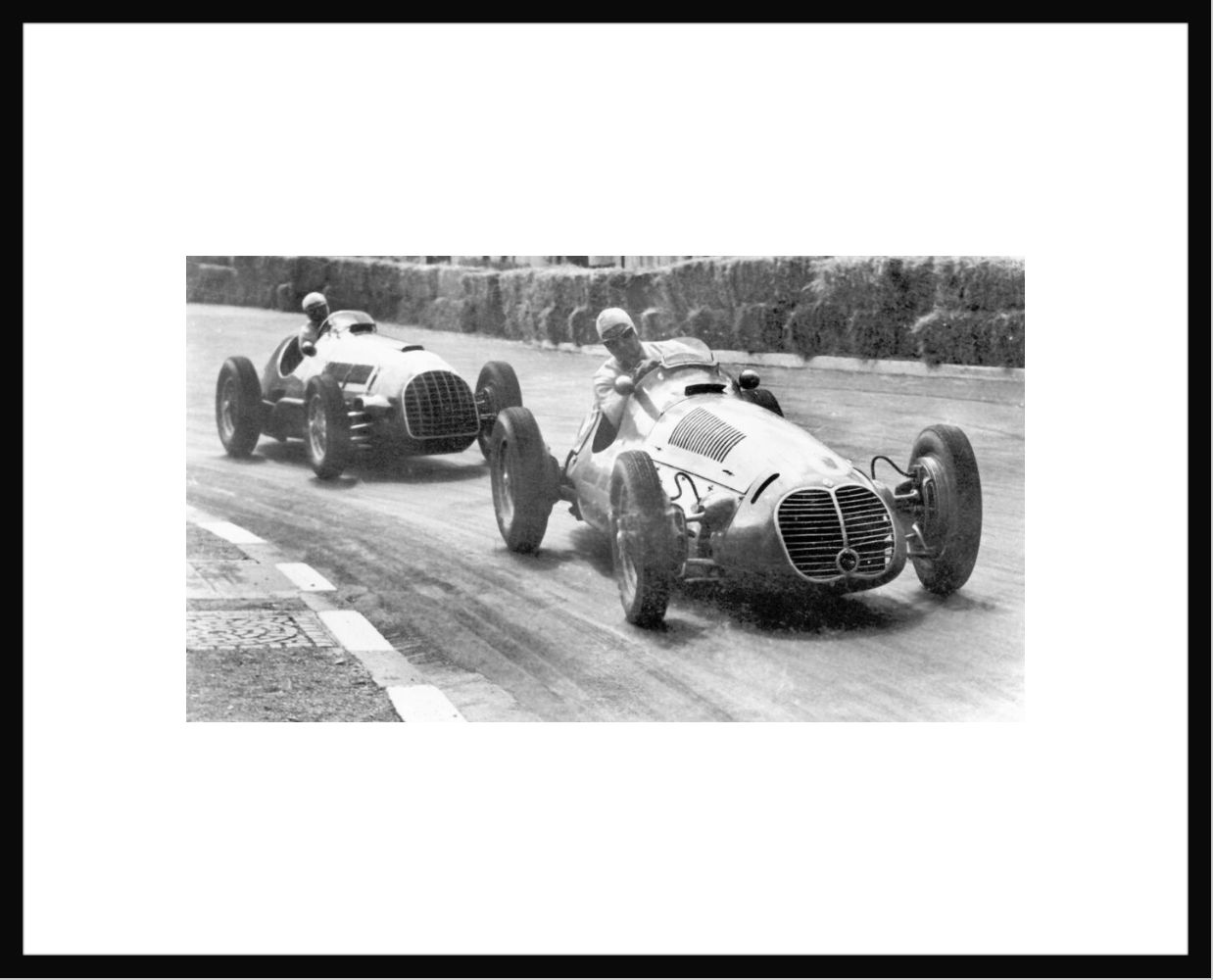 Fangio remporte le Grand Prix Automobile de Pau 1950 -  GAMMA RAPHO - Fotograf&iacute;a