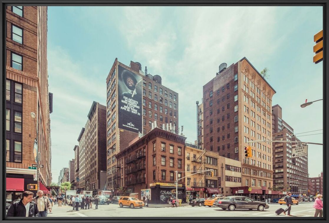 NOON TIME CHELSEA, MANHATTAN -  JACK AND LUNA - Photograph