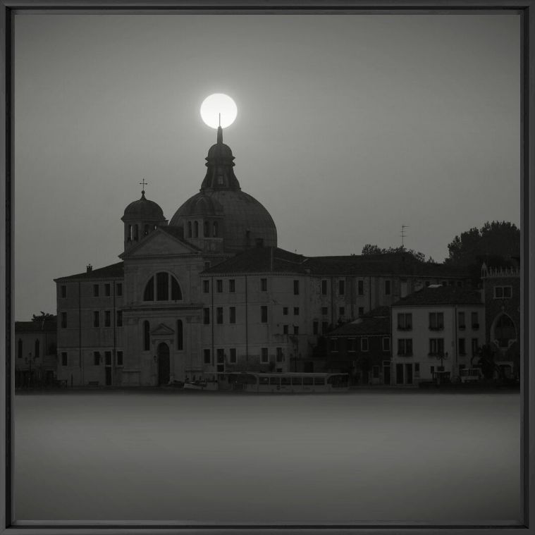 Church at Sunrise, Venise - JONATHAN CHRITCHLEY - Photograph