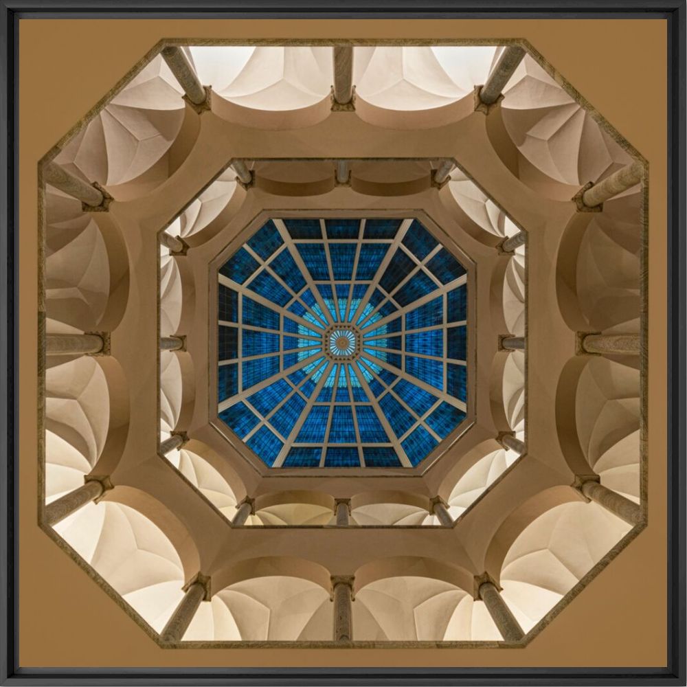 Architectural diamond - LORENZO LINTHOUT  - Photograph