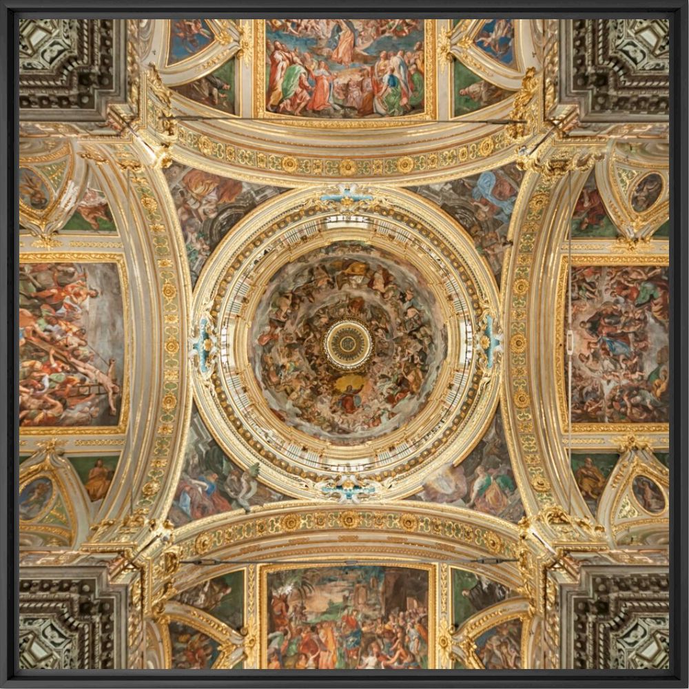 Church dome - LORENZO LINTHOUT  - Photograph