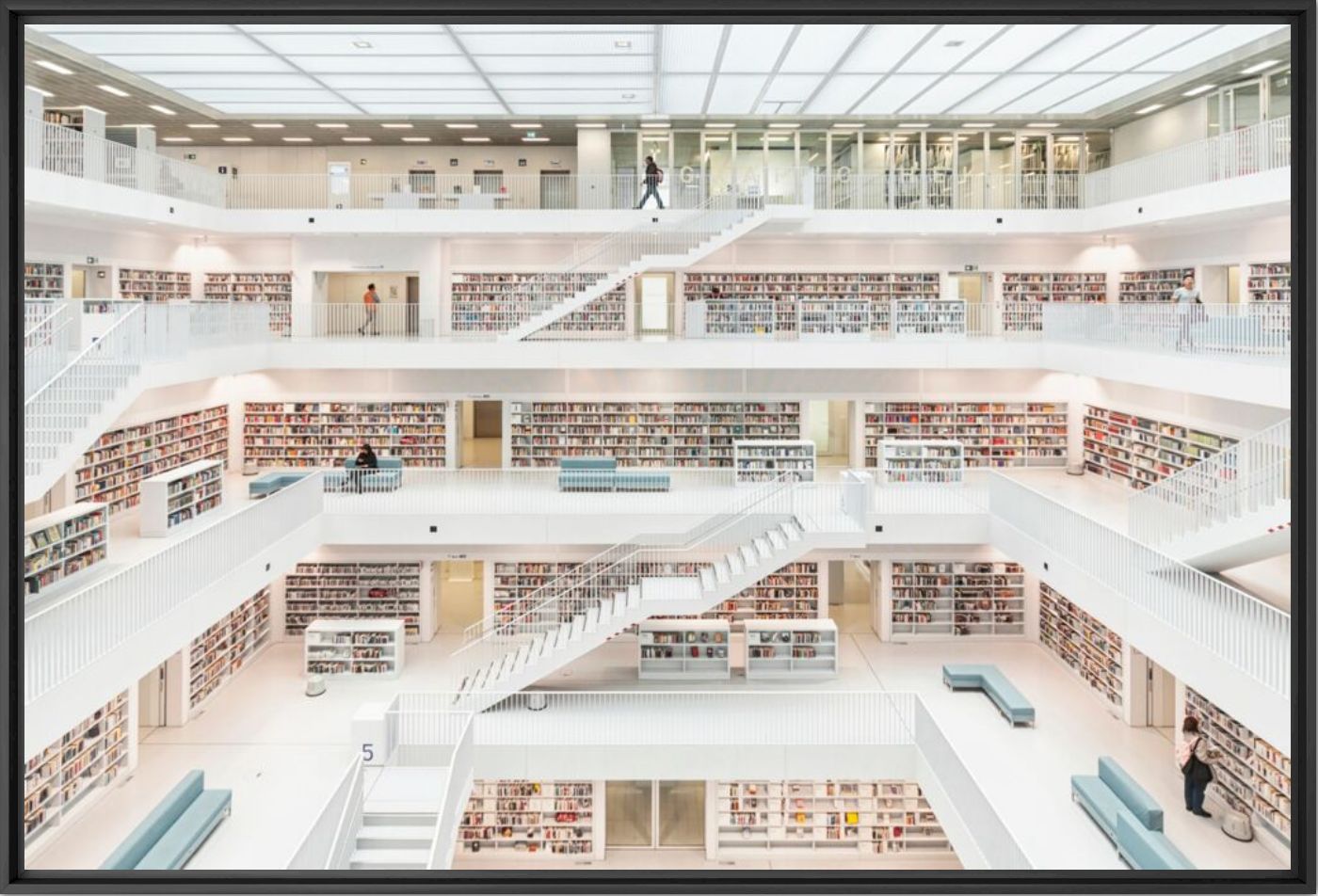 Stadtbibliothek Stuttgart - LORENZO LINTHOUT  - Photograph
