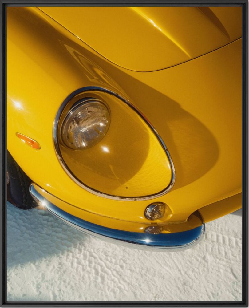 La ferrari gialla the ice - Lucian RUMPE - Fotografia