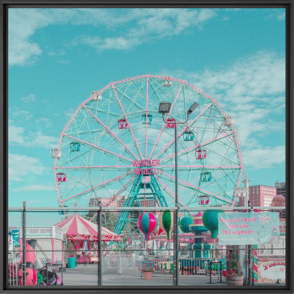 A DAY AT CONEY ISLAND - LUDWIG FAVRE - Photographie