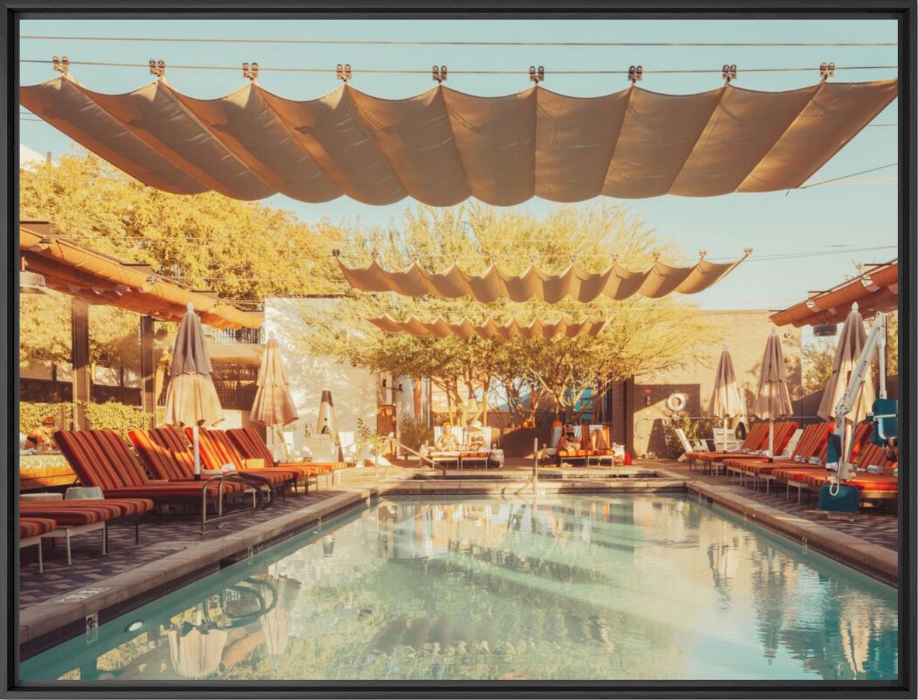 Phoenix pool sunset 2 - LUDWIG FAVRE - Photograph