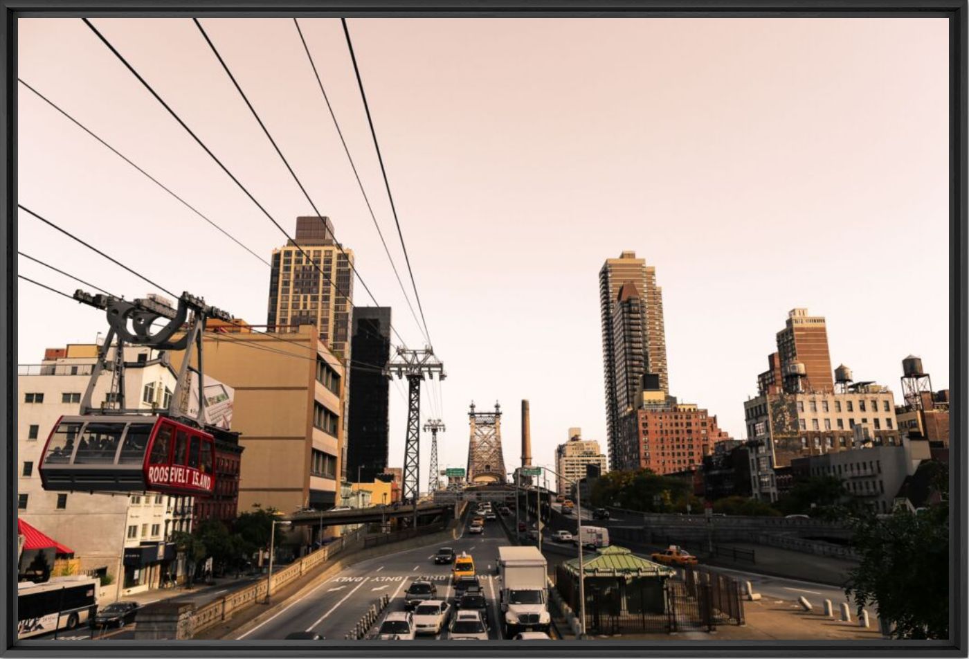 Roosevelt Island Tramway - LUDWIG FAVRE - Fotograf&iacute;a