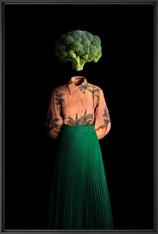 Ceci n&acute;est pas un brocoli - MIGUEL VALLINAS - Photograph