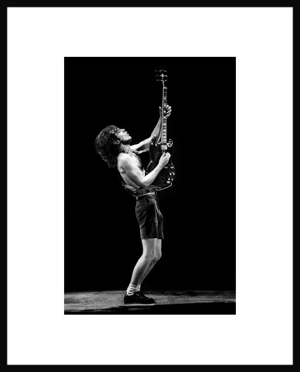 Angus Young - PETER HANKFIELD - Fotograf&iacute;a