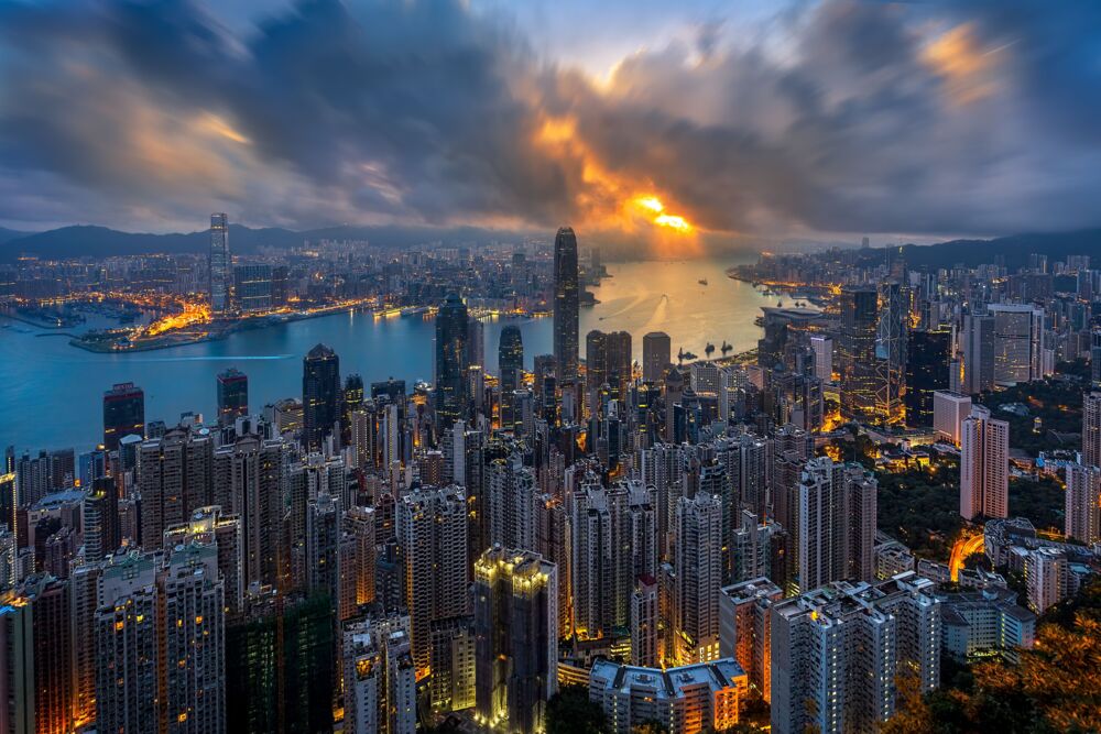 GOLDEN HONG KONG MORNING