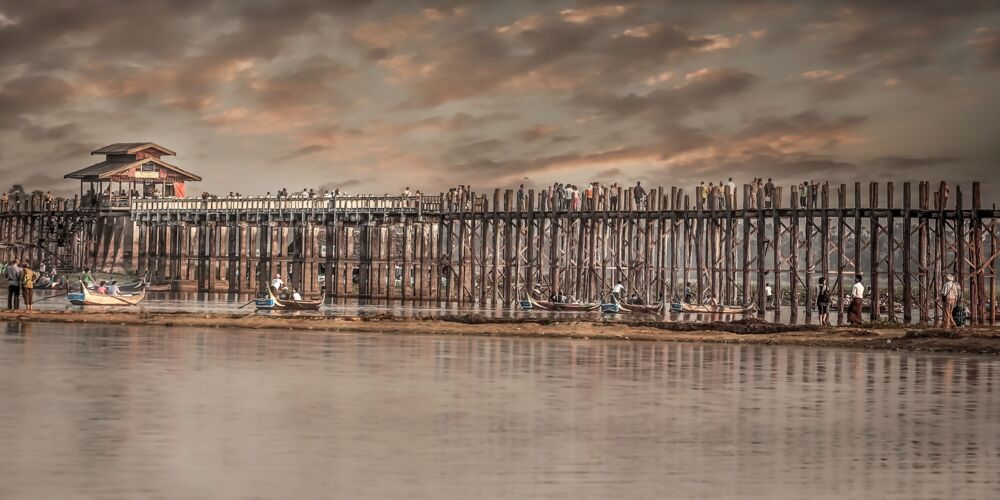 THE LAST SUNSET FROM U-PAIN BRIDGE MANDALAY
