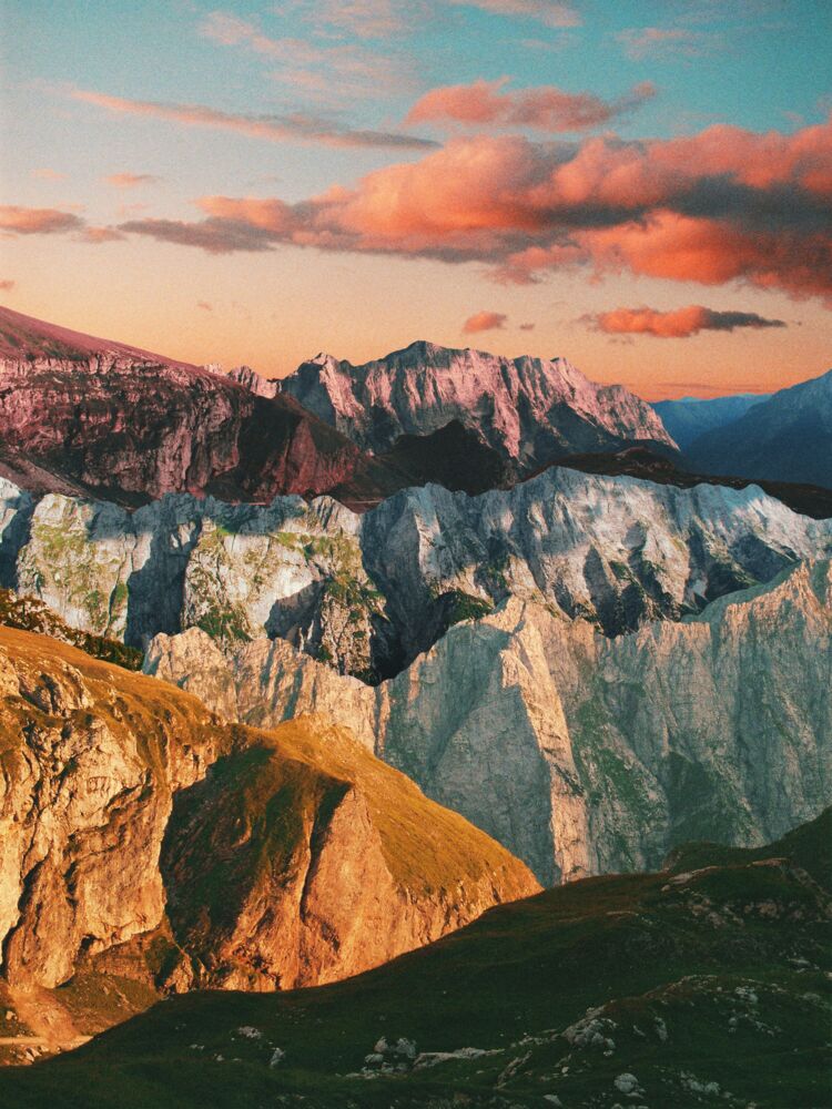 Spectral peaks