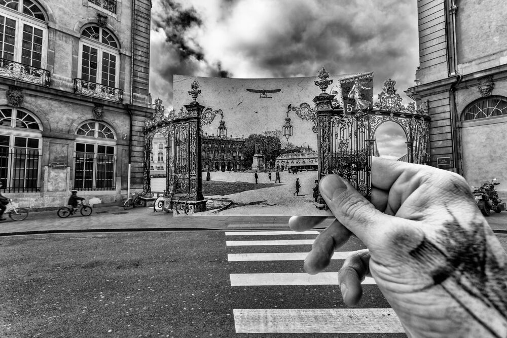 Monoplan survolant Nancy