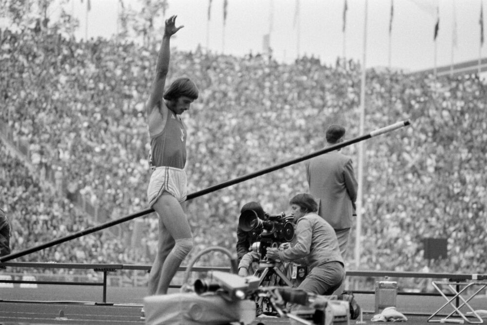Fran&ccedil;ois Tracanelli lors de l'&eacute;preuve de saut &agrave; la perche aux Jeux Olympiques de Munich le 2 septembre 1972