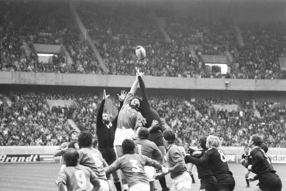 Match de rugby France Nouvelle Z&eacute;lande au Parc des Princes 1977