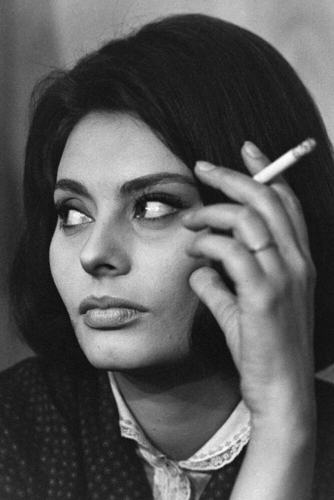 Portrait de Sophia Loren sur le tournage du film &lsquo;Le Couteau dans la plaie&rsquo; 1961