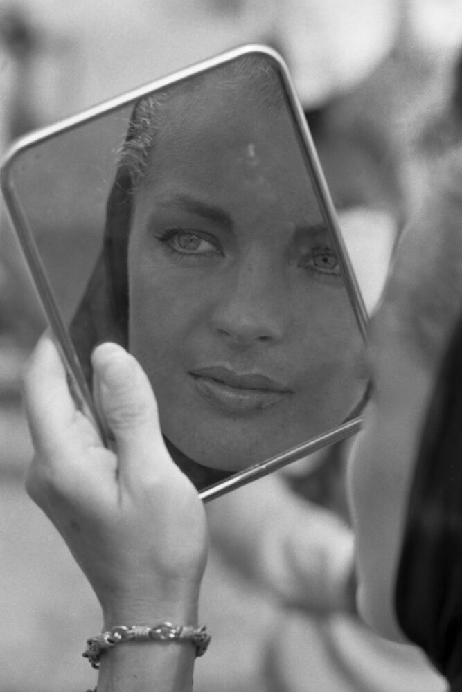 Romy Schneider lors du tournage du film La Piscine