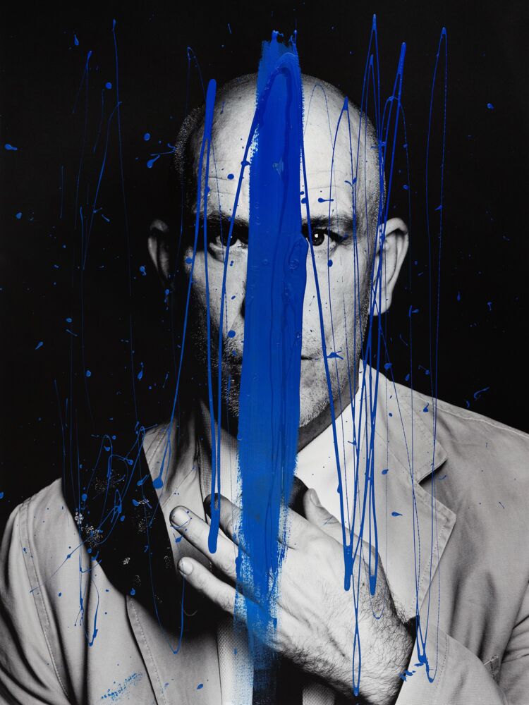 ASYMETRIE DE BLEU
