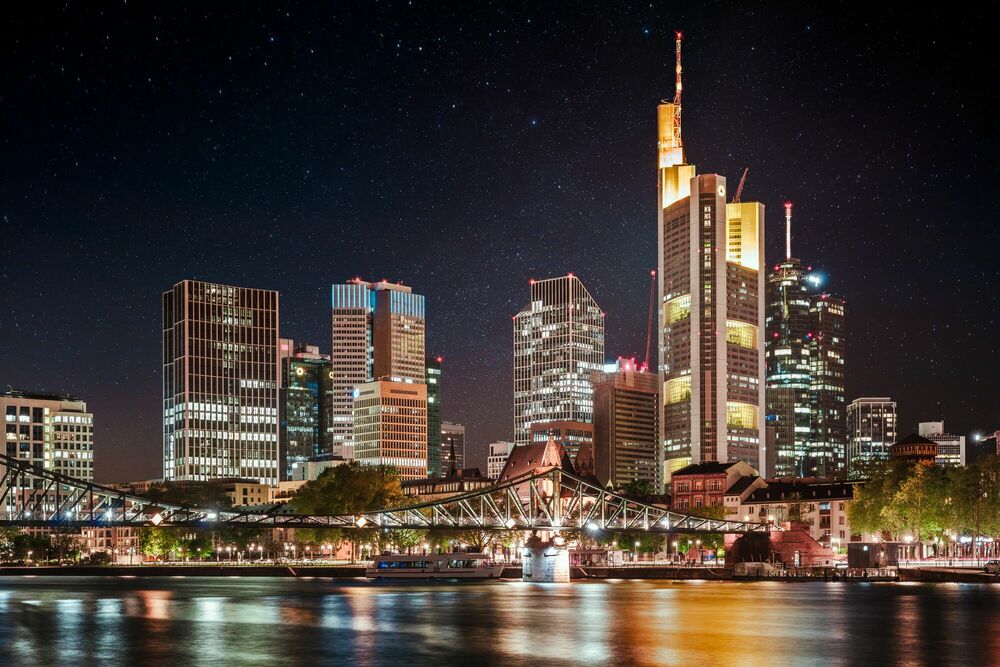 FRANKFURT NIGHT