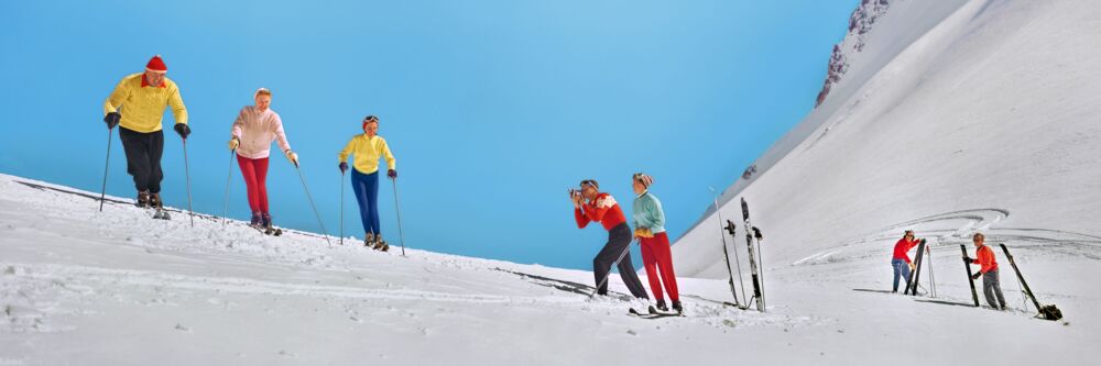 SKIING 1957
