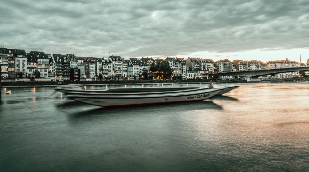 RHEIN CLUB BASEL