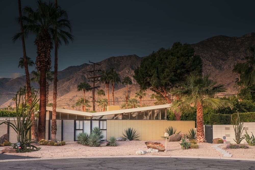ICONIC PALM-SPRINGS