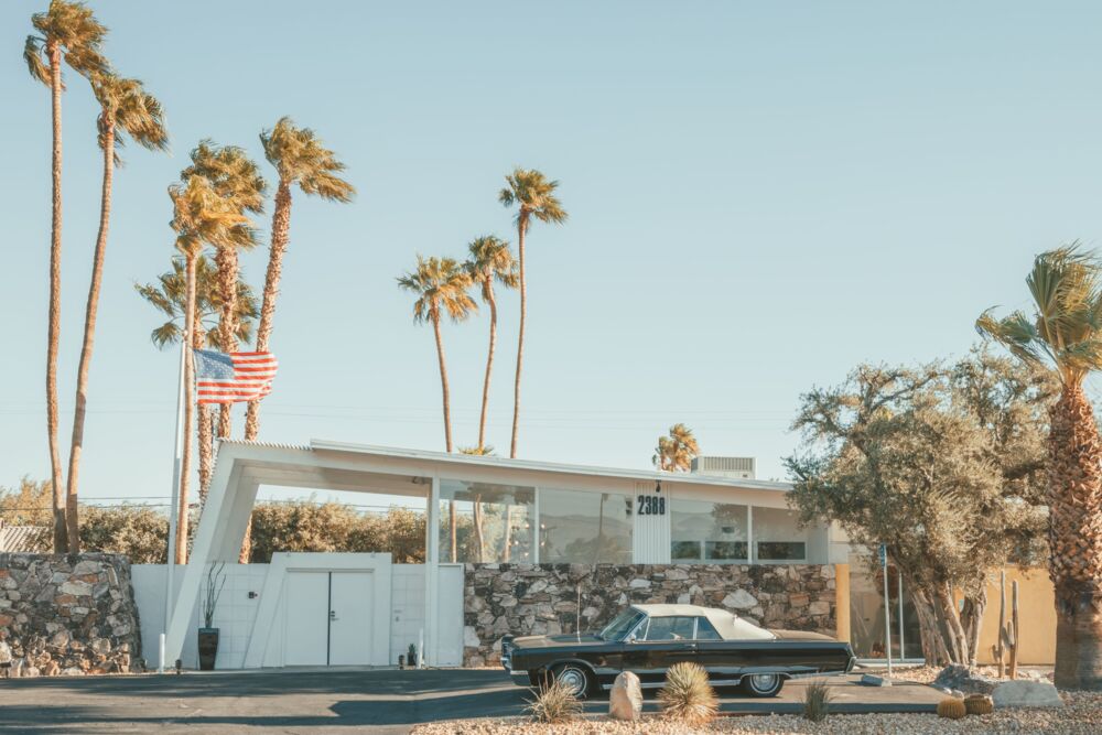 PALM SPRINGS HOUSE