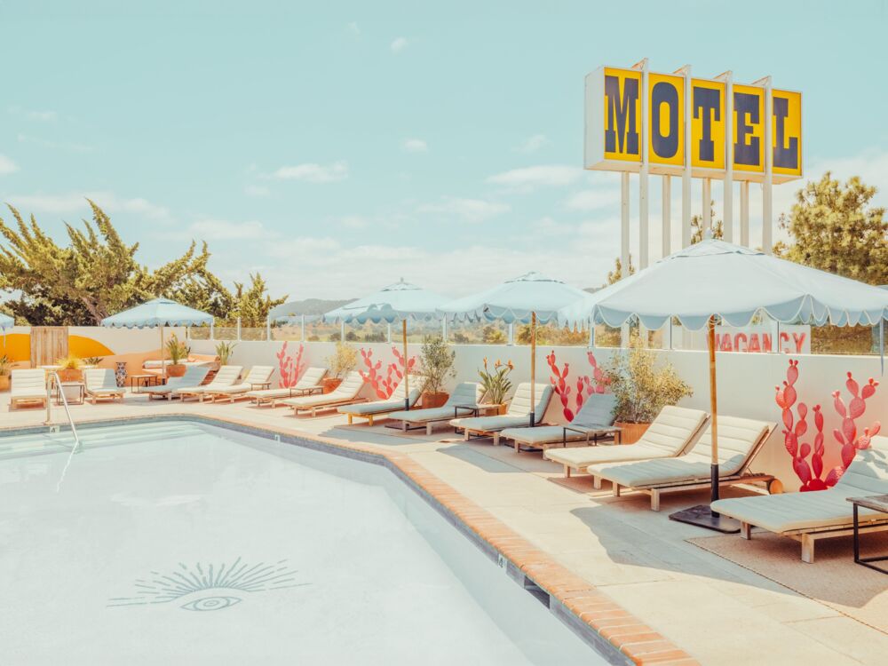 The Californian coast motel