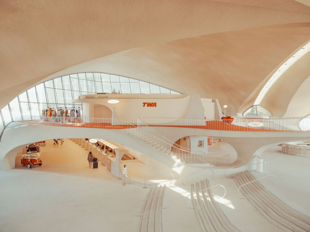 TWA new saarinen wing 1