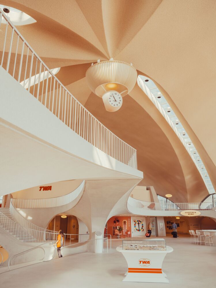 TWA new saarinen wing 2