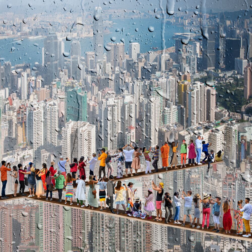 MOI MYSELF DEVANT HONG KONG