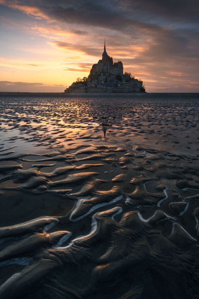 DERNIERS INSTANTS DE MAGIE ET DE LUMIERE EN BAIE DU MONT SAINT MICHEL