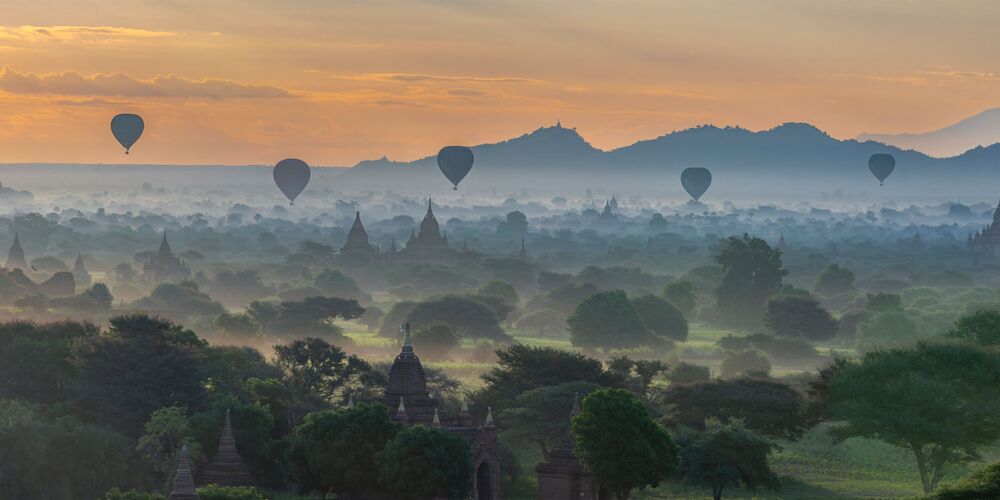 Five balloons in Bagan