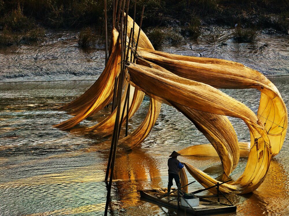 Floating nets