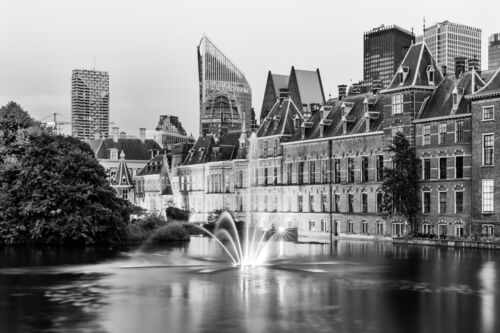Black & White Monuments